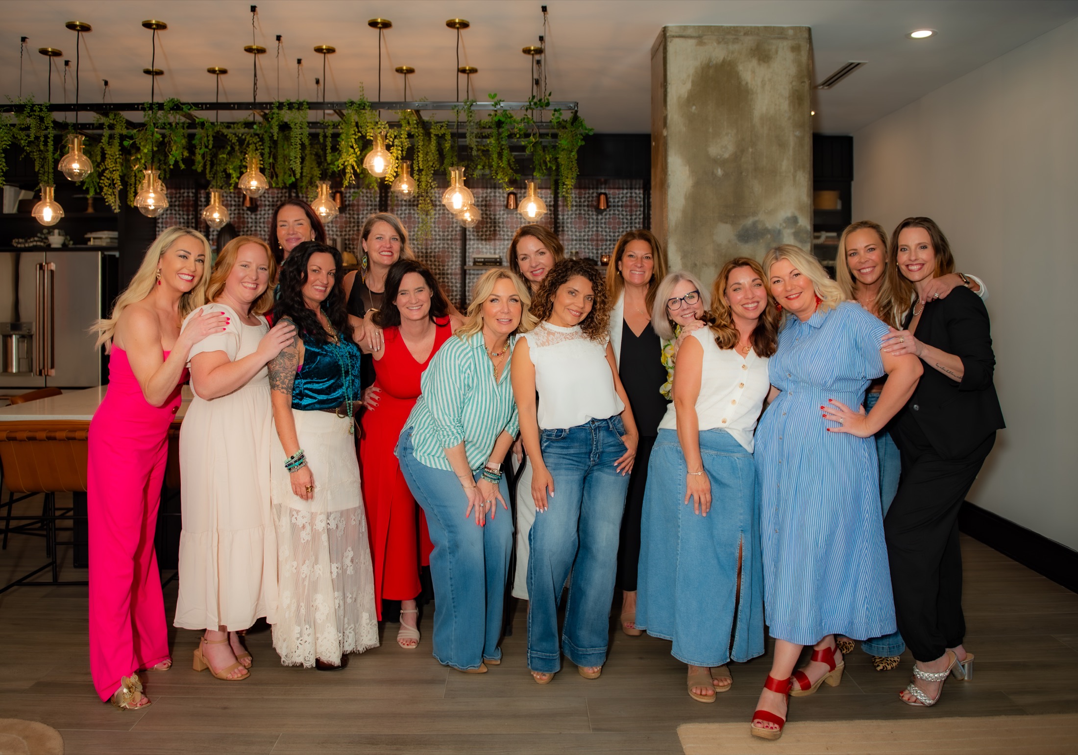 Group portrait of South Florida women entrepreneurs at a professional content day